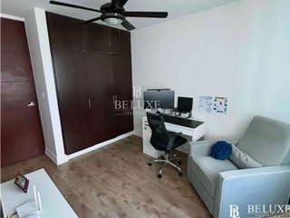 Apartment for Sale in San Francisco - 3 bedrooms