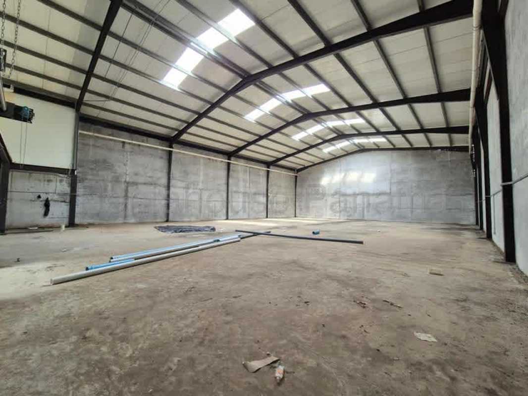 Loading docks of industrial warehouse with truck access at Rufina Alfaro Panama