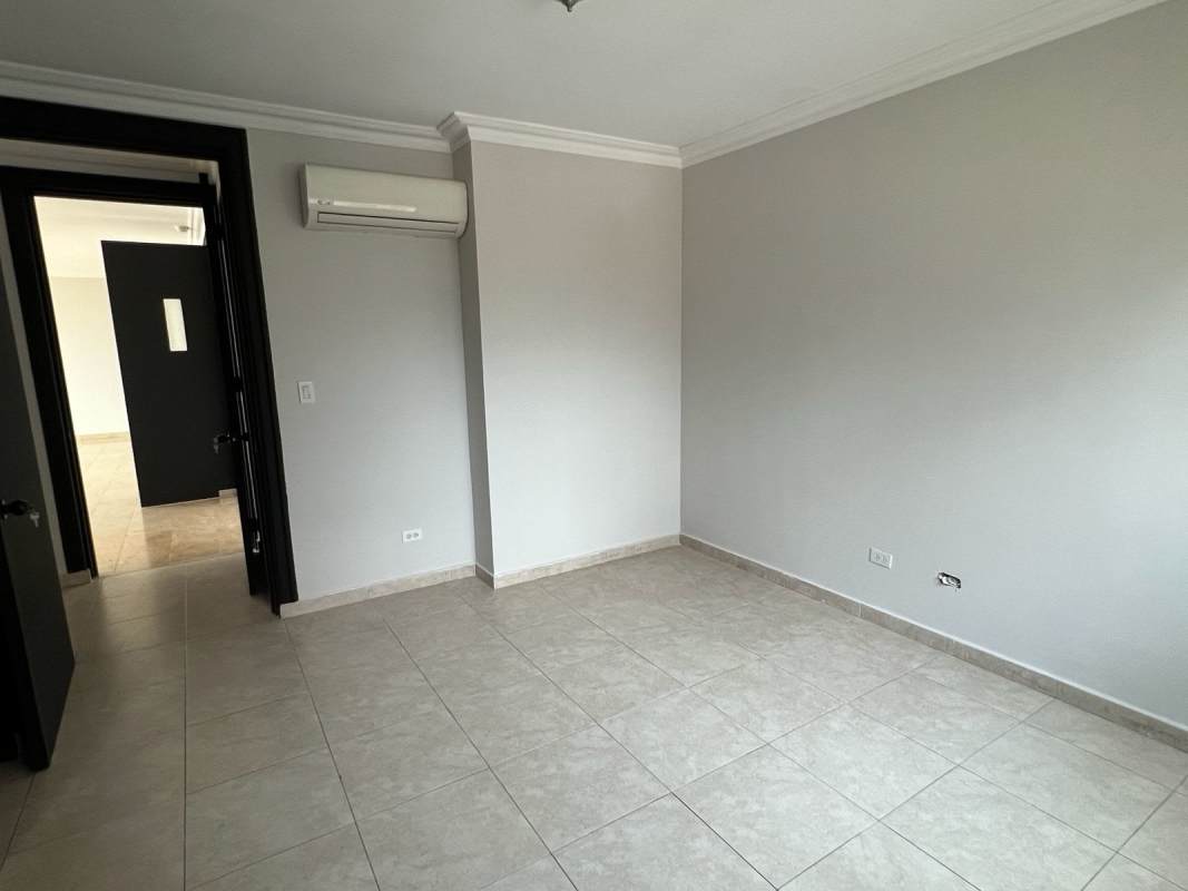 Spacious modern kitchen with granite countertops in PH Costa Pacifica Tower 400 Panama