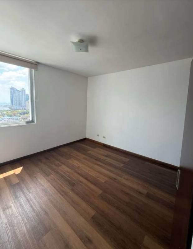 Elegant pool deck with city views at PH Infinity Tower Panama