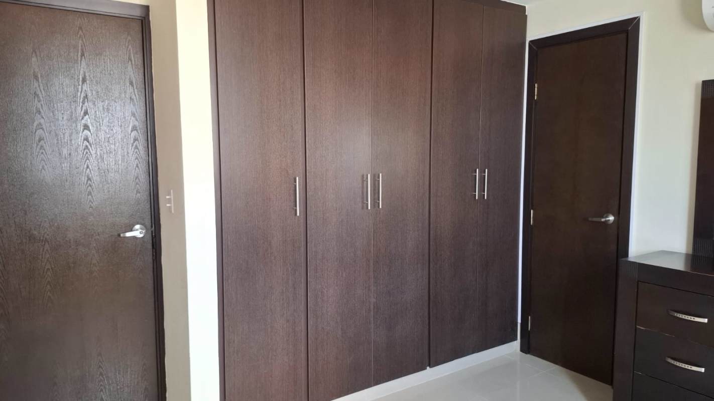 Master bedroom with AC and city view PH Miyaky Obarrio Panama City