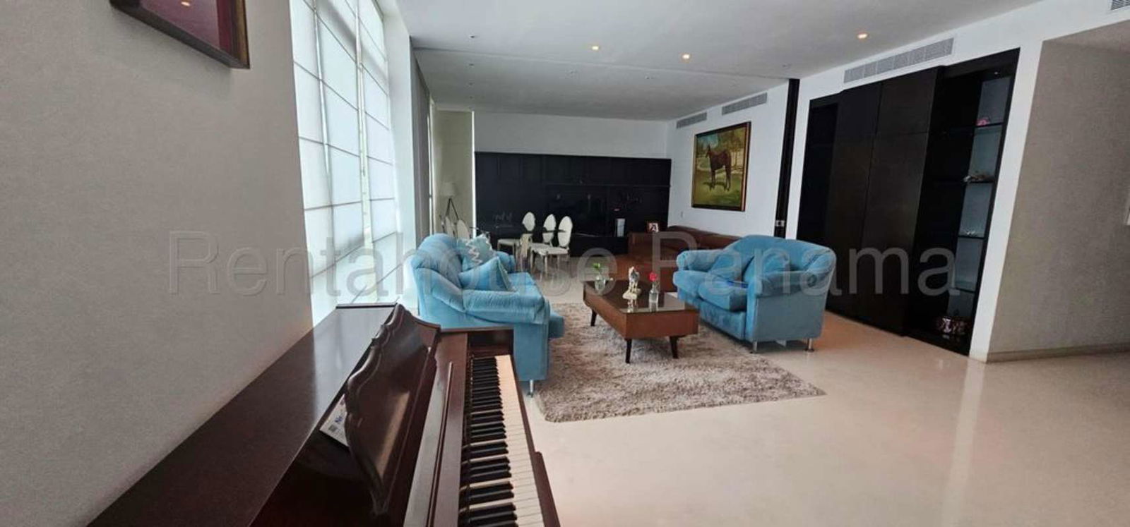 Large master suite with ocean view windows, walk-in closet and luxury bath PH Pacific Point Punta Pacifica