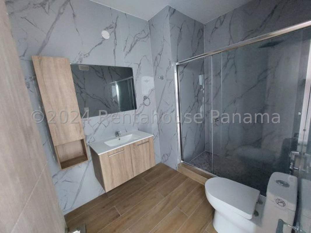 Kids playground, recreational area, City view, PH The Cosmopolitan Panama City