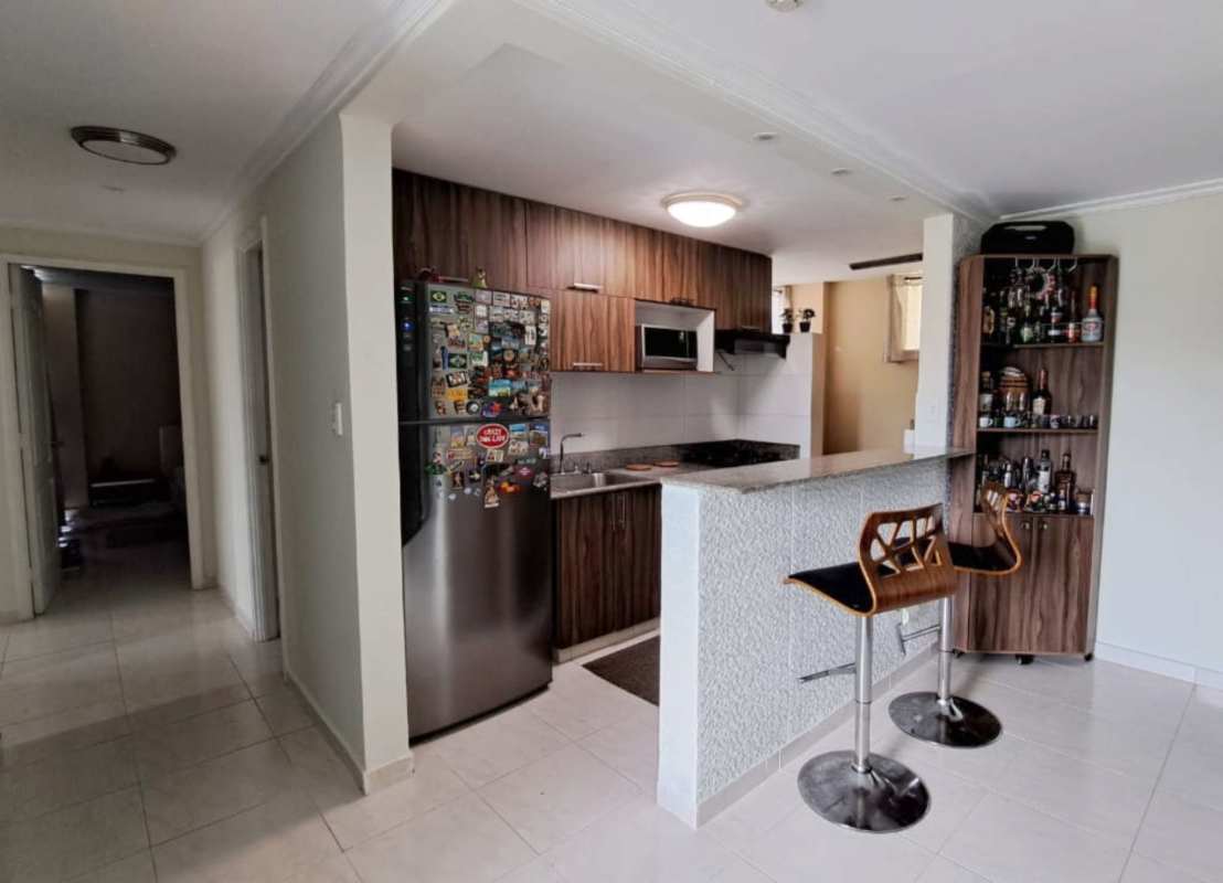 Third bedroom with closet and fan in PH McGregor Hill Condado del Rey Panama