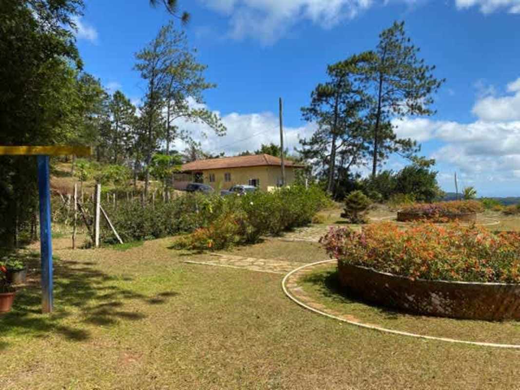 Countryside style mountain property with lush gardens and panoramic views in Cerro Azul Panama