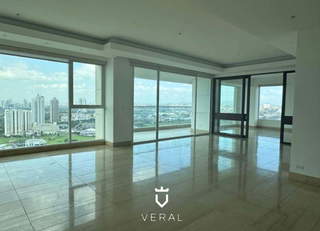 Apartment for Sale in Santa Maria - 3 bedrooms