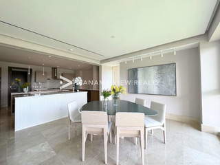 Penthouse Apartment for Sale in Santa María - 4 bedrooms