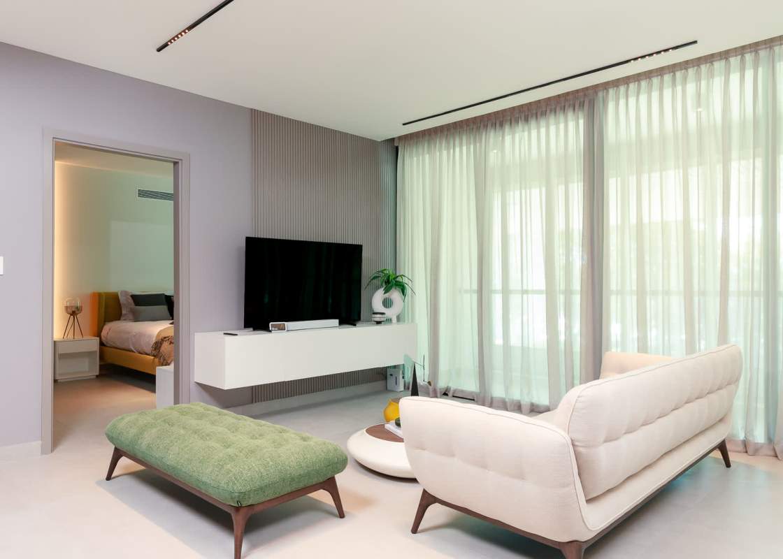 Elegant hotel-style lobby with concierge at PH Be. Bella Vista luxury condo Panama City