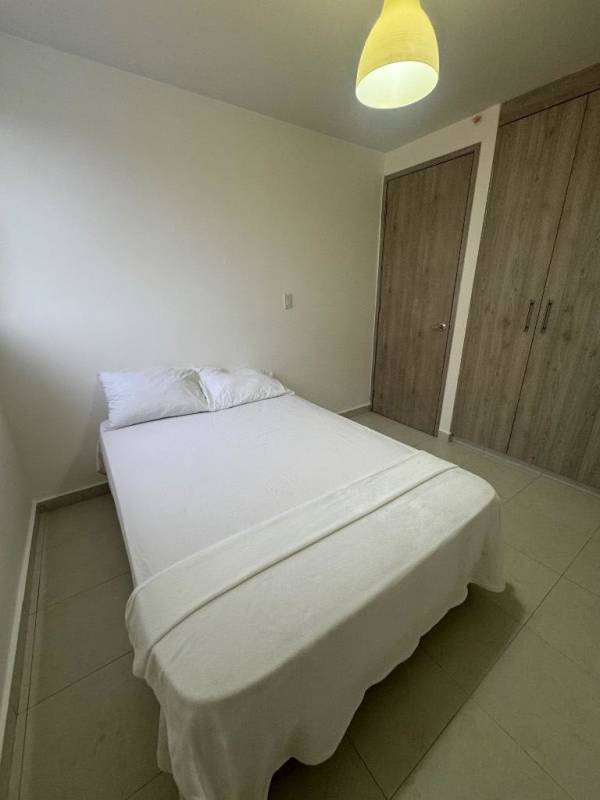Bedroom rental with closet, AC, window natural light PH Torres de Versalles Costa Sur Panama