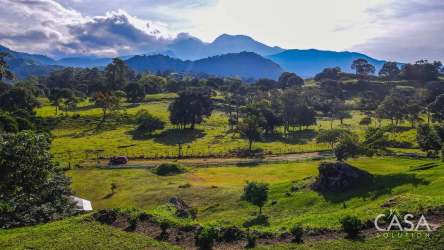 Open countryside with volcano vista land parcel in Volcán Chiriquí Panama for sale