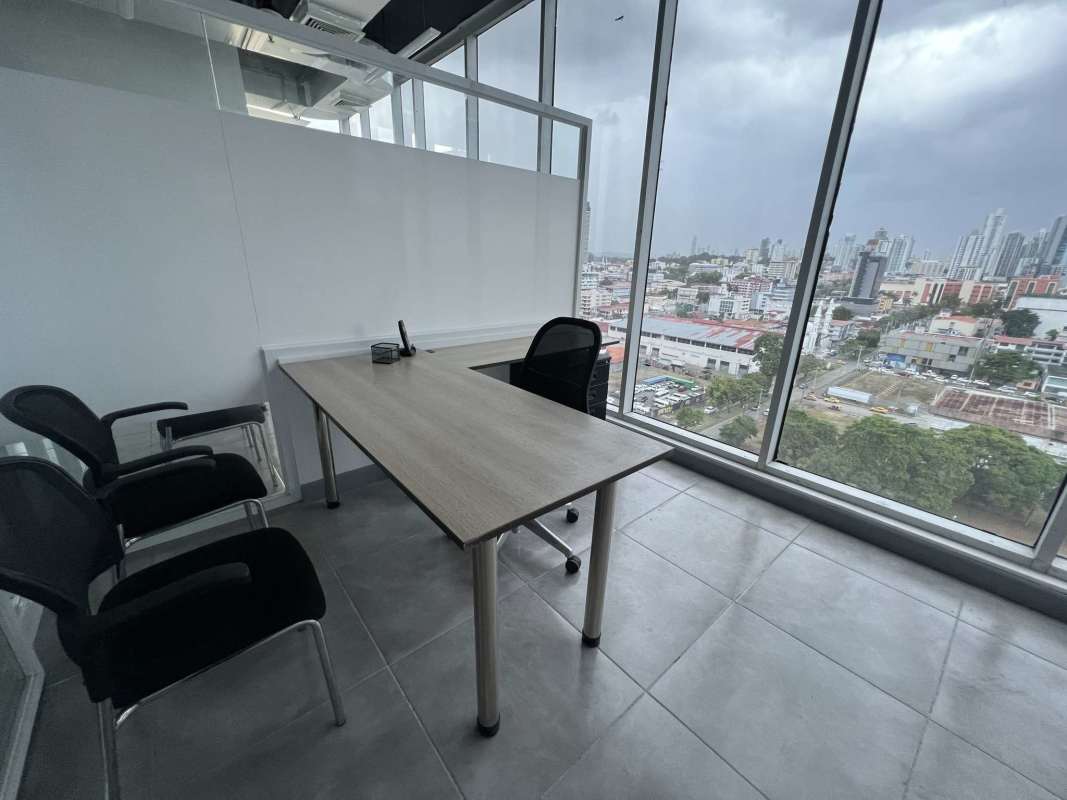 Private enclosed office space with panoramic city views at PH BOC Panama City for rent