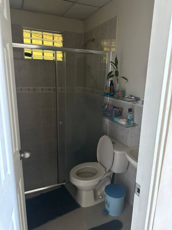 3BR House with Covered Terrace in Praderas del Norte Tocumen