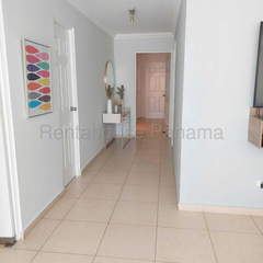 Apartment for Sale in Costa del Este - 3 bedrooms
