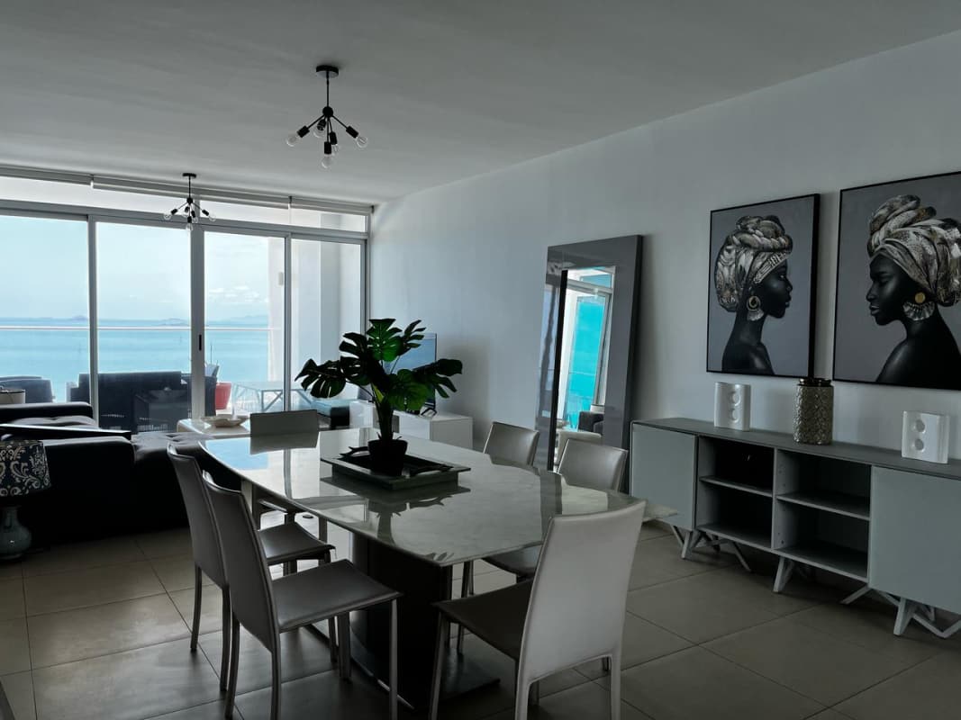 Master bedroom with access to balcony and ocean views PH Naos Harbour Island Panama