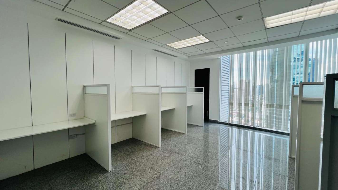 Private enclosed glass office space granite floor PH Global Bank Tower Panama