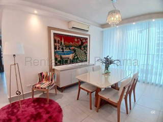 Apartment for Sale in San Francisco - 3 bedrooms