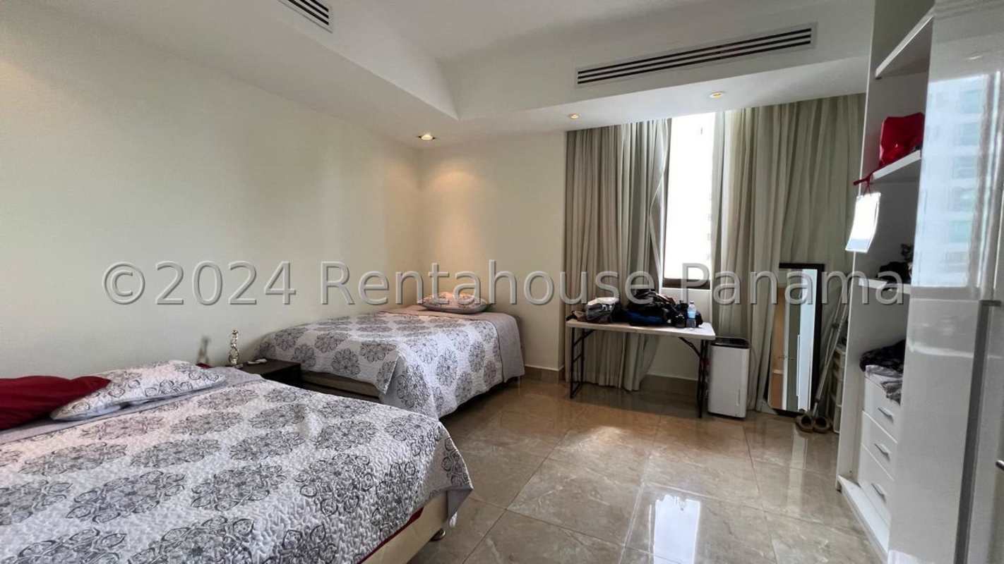 Panoramic Pacific ocean view from private balcony in Panama Bay Tower Costa del Este