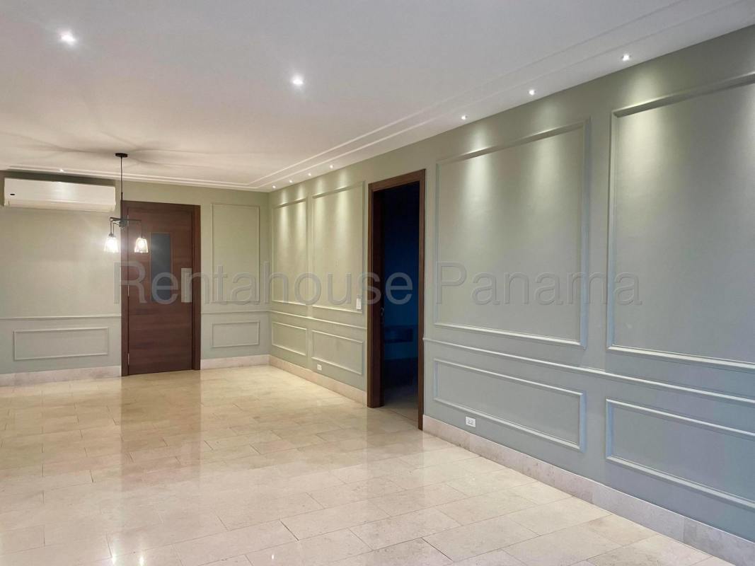 Designer Italian kitchen with Smeg appliances in Green View Santa Maria Panama