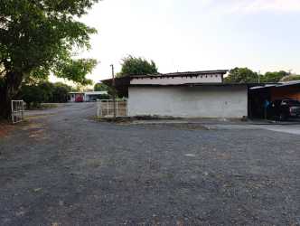 Commercial Warehouse Complex with 6500m² Lot Santiago, Panama