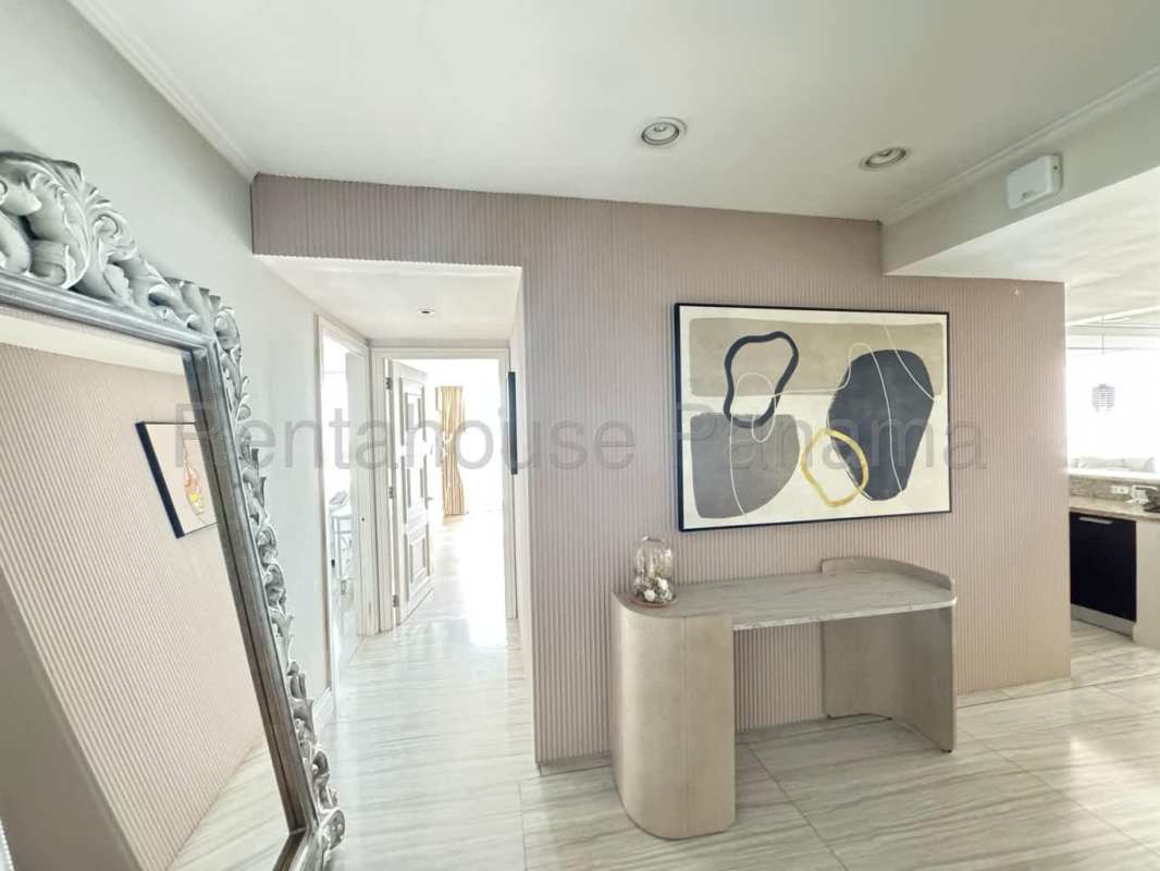 Furnished Luxury 2BR Apartment PH Oceanaire Punta Pacifica