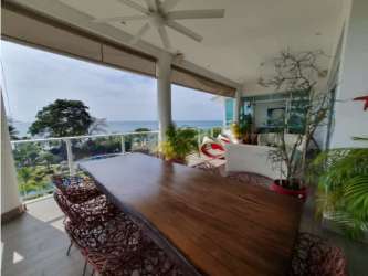 Luxury Oceanview 4BR Penthouse with Terrace in Bijao