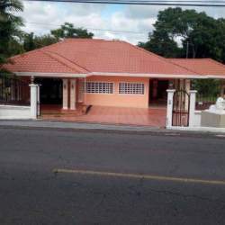 Spacious fenced lot with mature trees and paved driveway in Volcán highlands Panama