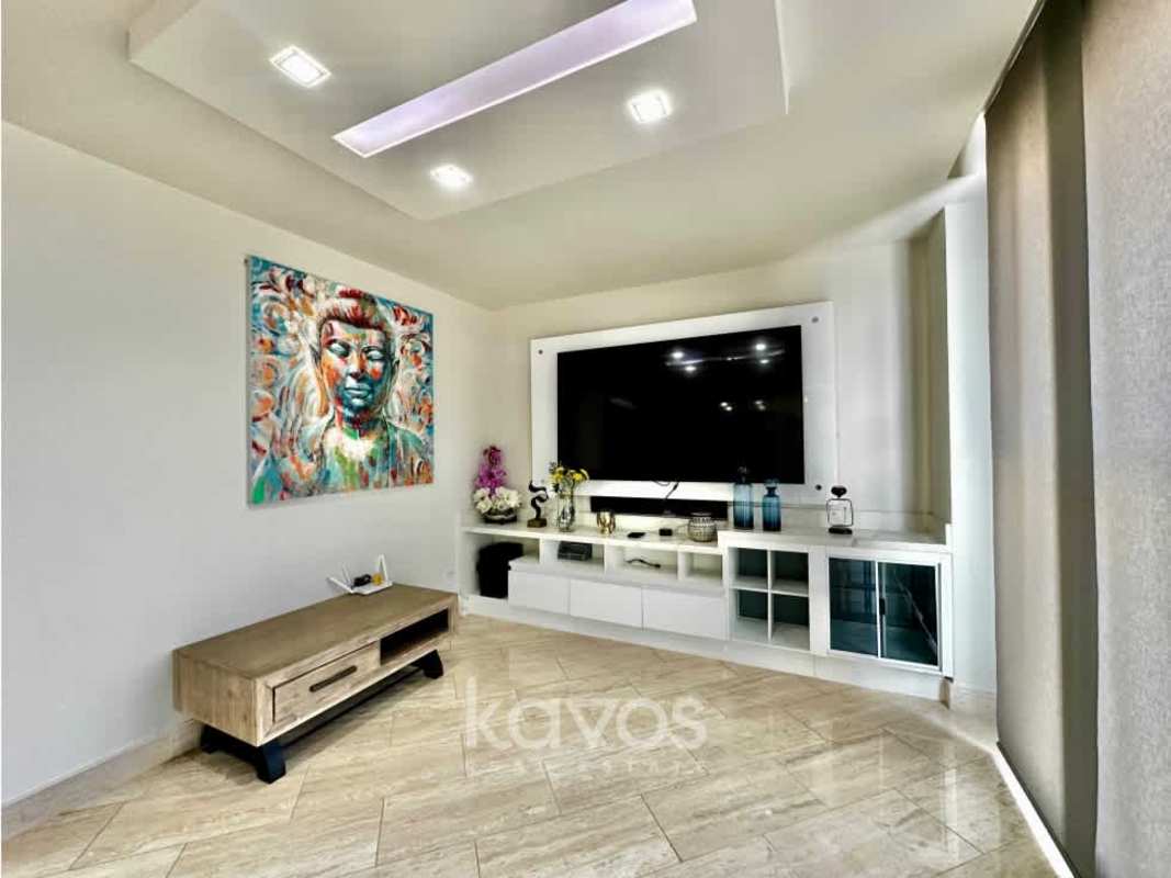 Bright master bedroom city skyline view large windows PH The Regent Costa del Este Panama