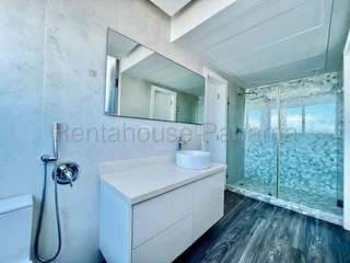 Apartment for Rent in San Francisco - 3 bedrooms