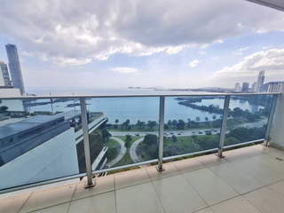 Apartment for Rent in Marbella - 3 bedrooms