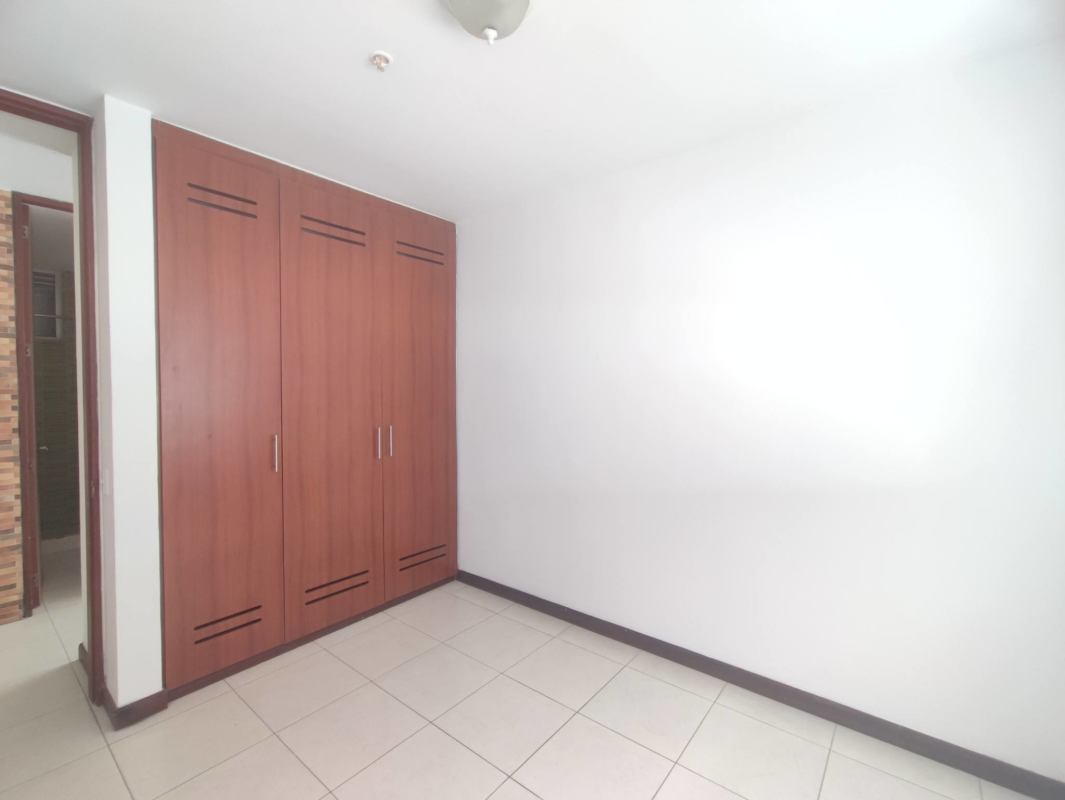 Bedroom with wardrobe, ceramic tile flooring Altavista Tower El Bosque Panama
