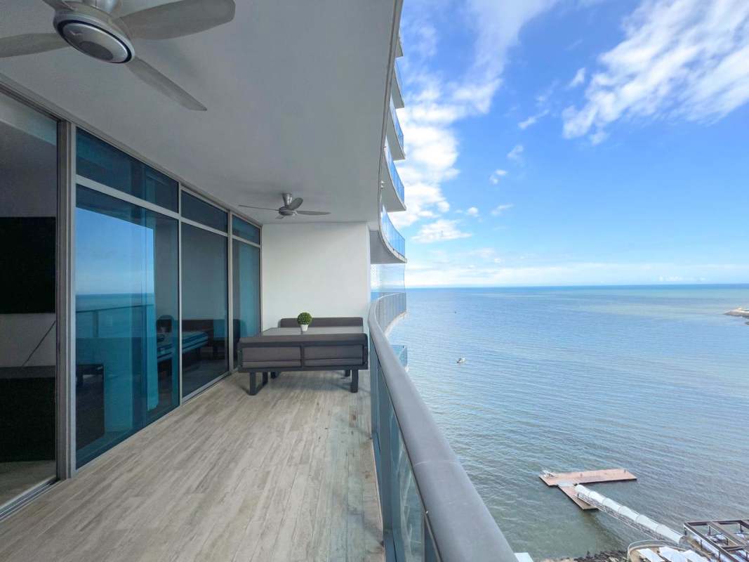 Modern balcony with ocean panorama Grand Tower Punta Pacifica
