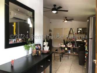 Spacious tiled living dining room with large windows house for sale Panama