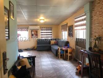 Large backyard fenced with gazebo patio Arraiján Panama