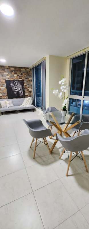 Bathroom with walk-in shower and vanity PH Miro Panama