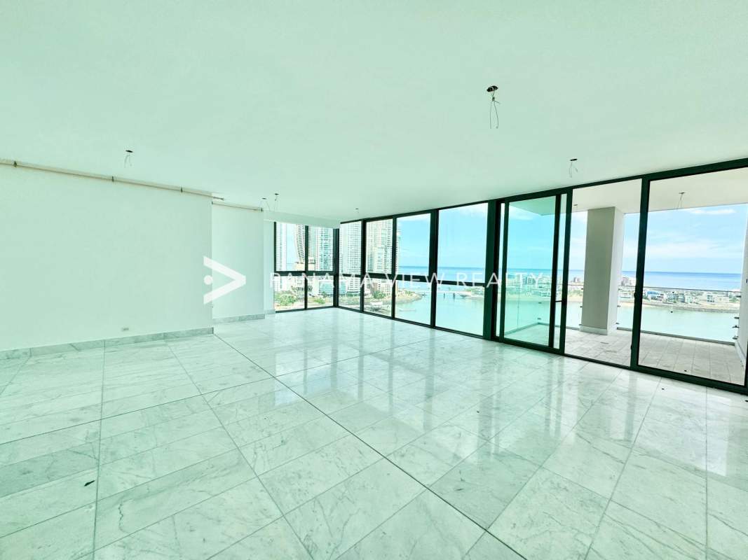 Spacious living area with marble floors and panoramic Pacific views in Sea Point Punta Paitilla
