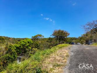 Mountain view from Montana Verde residential land plot with green hills and forests in Boquete Panama