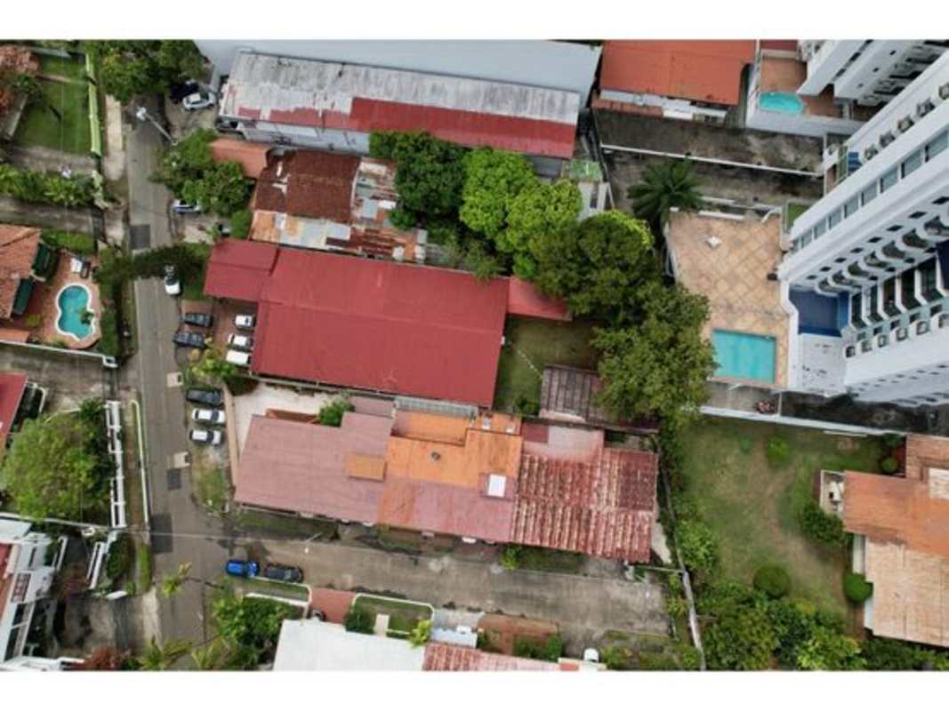 Aerial photo residential neighborhood with large lot and surrounding homes in Coco del Mar Panama