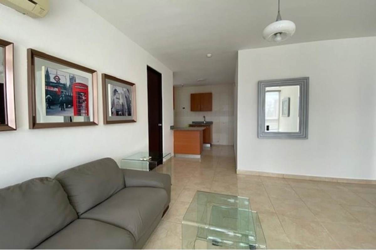 Outdoor BBQ zone and children playground with skyline view in PH Sky Blue Tower Panama