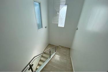 Spacious kitchen featuring breakfast bar, ceramic tile, plenty of cabinets in PH Tucán Golf Country Club Cocolí Panama