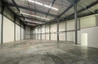 Commercial Warehouse with Office for Sale in Parque Lefevre - 0 bedrooms