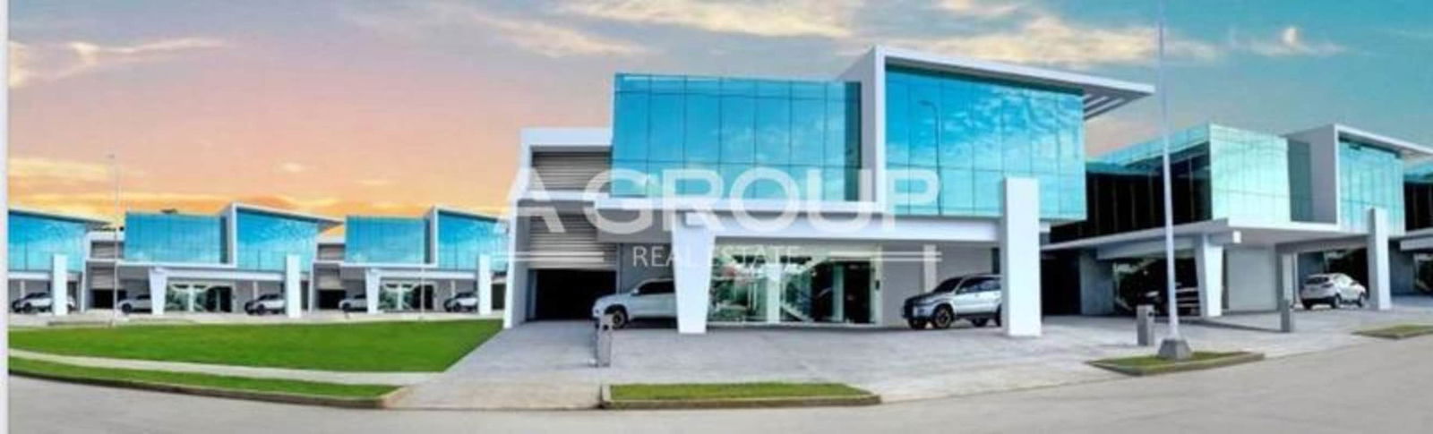 Open industrial warehouse with polished concrete floor and fire sprinkler system in Panamá Viejo Business Center, Panama
