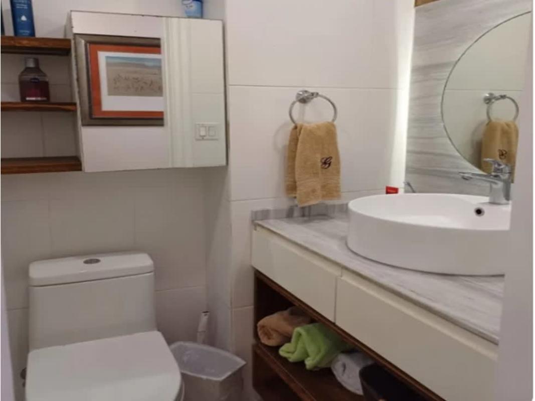 Remodeled kitchen with granite counters, gas stove, oven in PH Royal Princess Punta Paitilla Panama