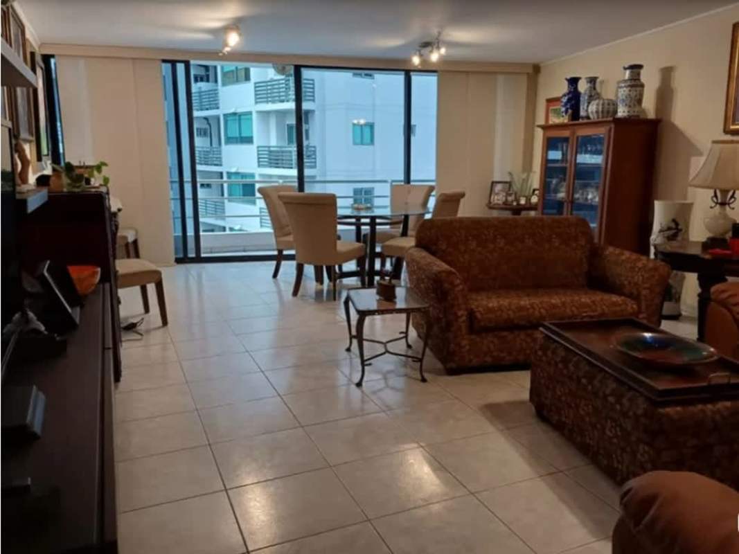 Spacious living dining room with ceramic floor and access to balcony in PH Royal Princess Punta Paitilla Panama