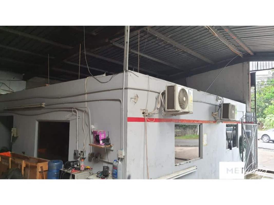 Industrial workshop interior with enclosed office area, metal roof and air conditioning units Ciudad Radial Panama City