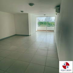 Apartment for Sale in San Francisco - 3 bedrooms