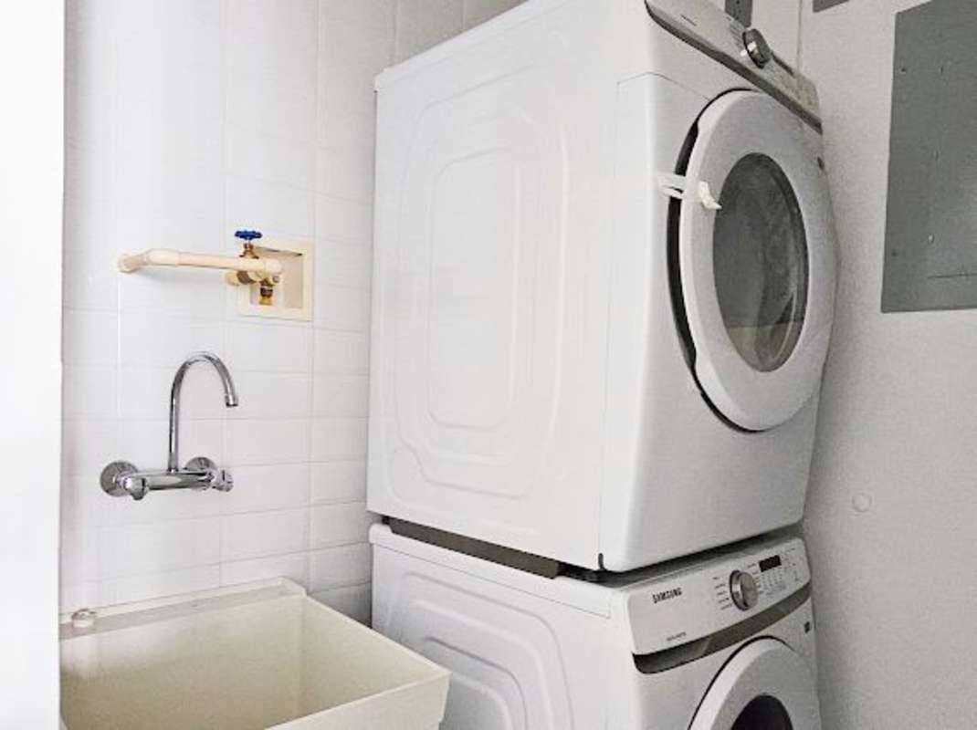 Fully equipped gym with ocean and skyline view at PH BICSA Financial Center Panama City