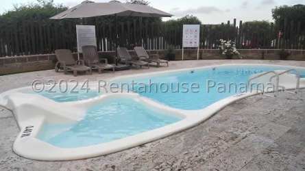 3BR House in Los Pinos Arboledas La Chorrera Gated Community