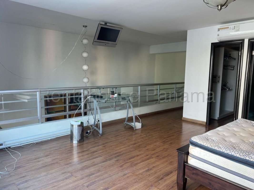 Modern waterfront high-rise tower PH Bayfront on Avenida Balboa Panama City skyline