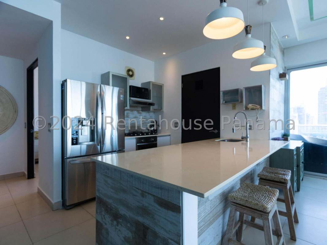 Spacious master suite with floor-to-ceiling ocean view window and ensuite bathroom in PH Destiny Tower Panama