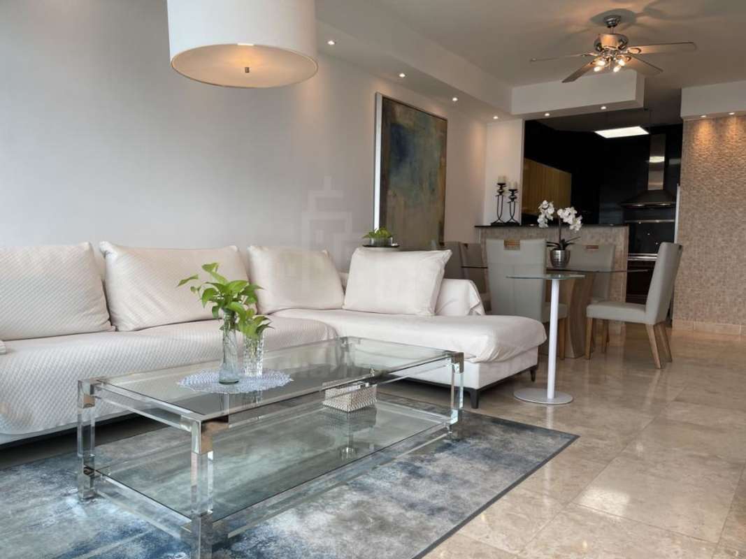 Bedroom with large windows overlooking waterfront, modern design in PH Sky Balboa Avenue Panama